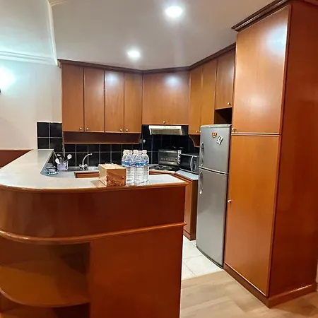 Riverbank Suites Apartment Level 9 Kuching Exterior photo