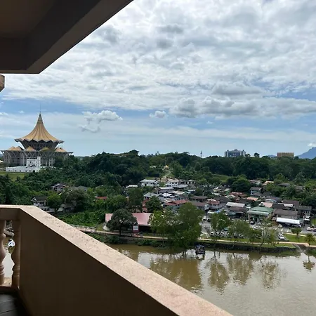 Riverbank Suites Apartment Level 9 Kuching Exterior photo