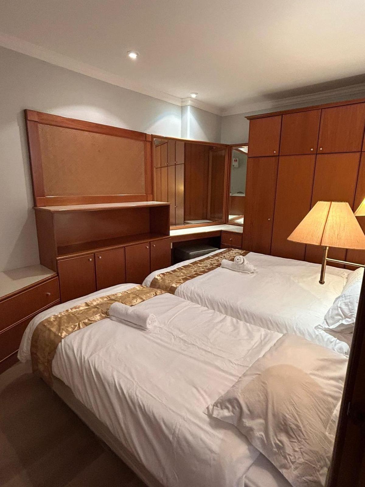 Riverbank Level 9 Apartment Kuching